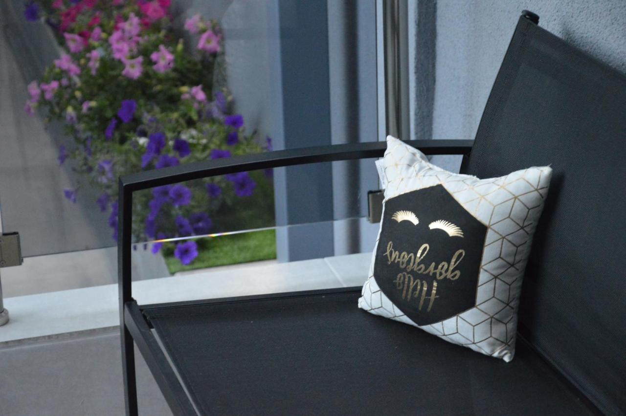 S. Luxury Princess Suite Nea Kallikrateia Dış mekan fotoğraf