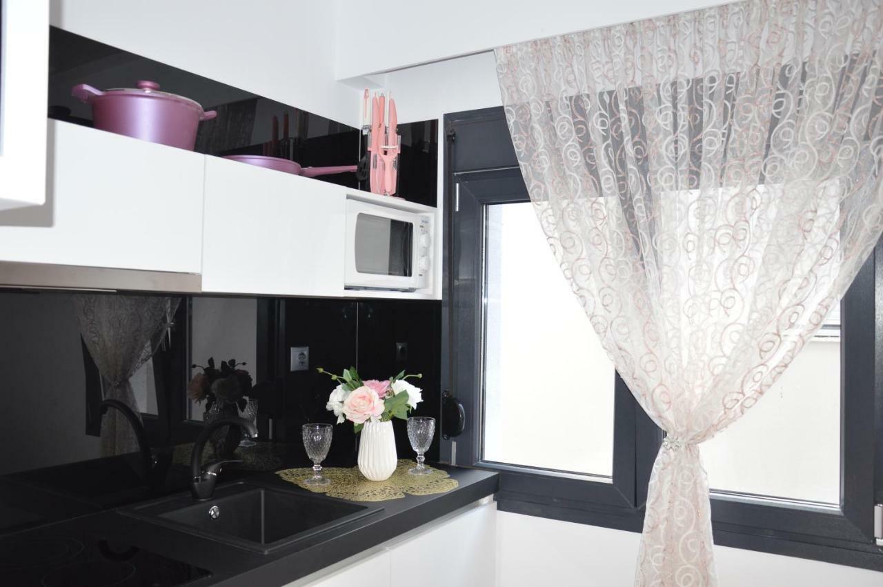 S. Luxury Princess Suite Nea Kallikrateia Dış mekan fotoğraf