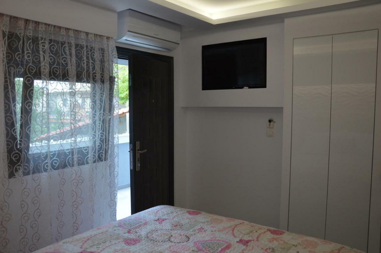 S. Luxury Princess Suite Nea Kallikrateia Dış mekan fotoğraf