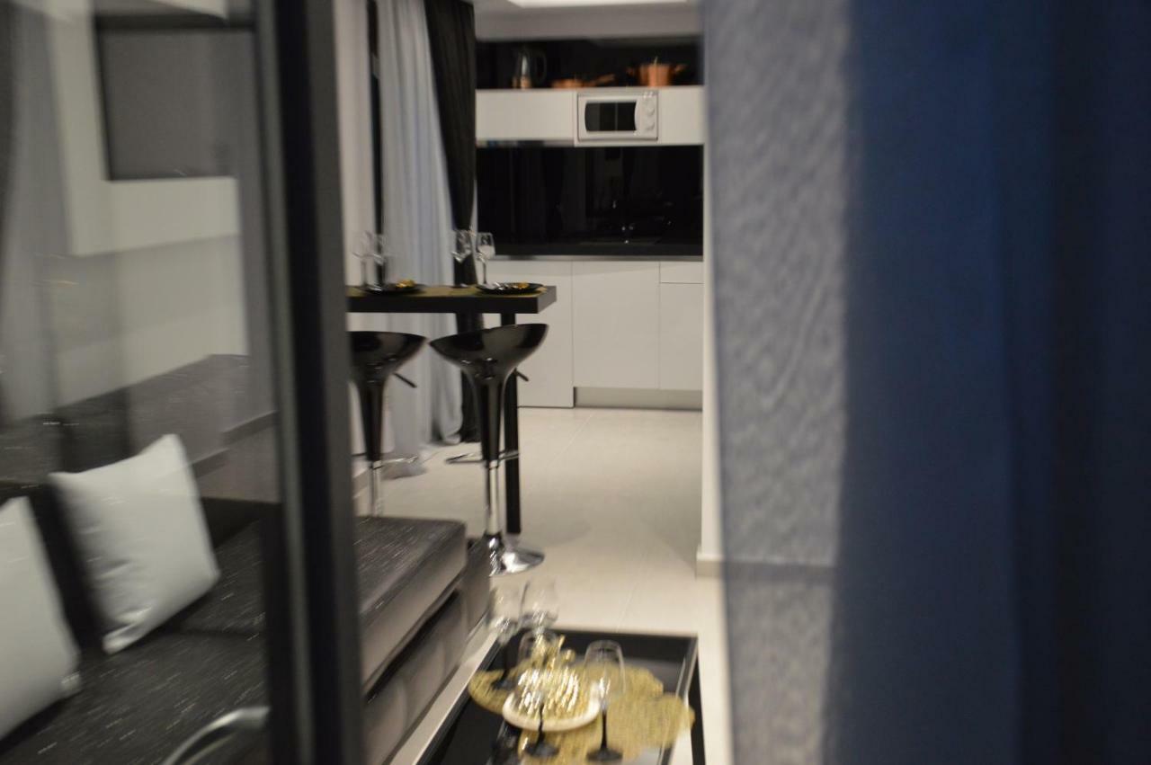 S. Luxury Princess Suite Nea Kallikrateia Dış mekan fotoğraf